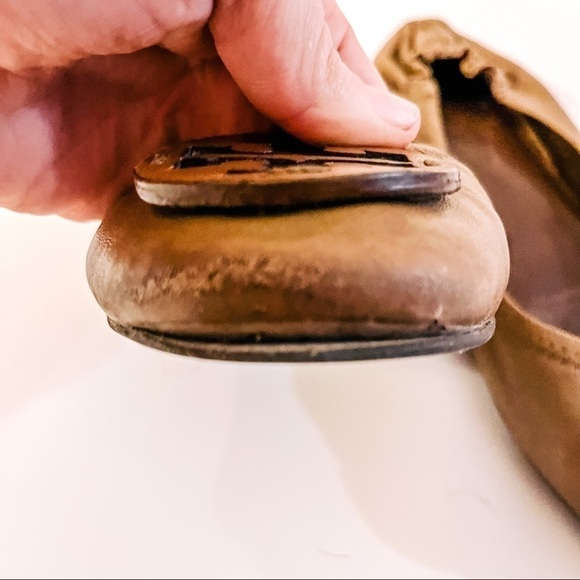 Tory Burch Minnie Leather Flats SZ- 9.5/10 See pic for Measurements - Picture 4 of 8
